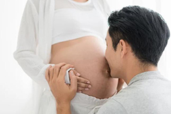 庆阳怀孕期间怎么鉴定孩子是谁的，庆阳胎儿亲子鉴定需要多少钱